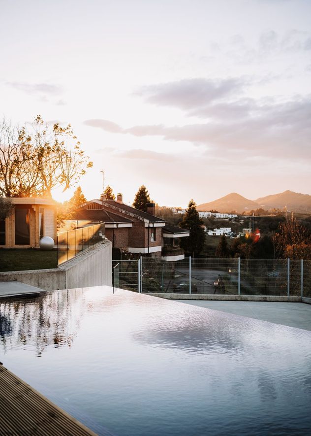 Piscina de UneOnak y su paisaje idlico